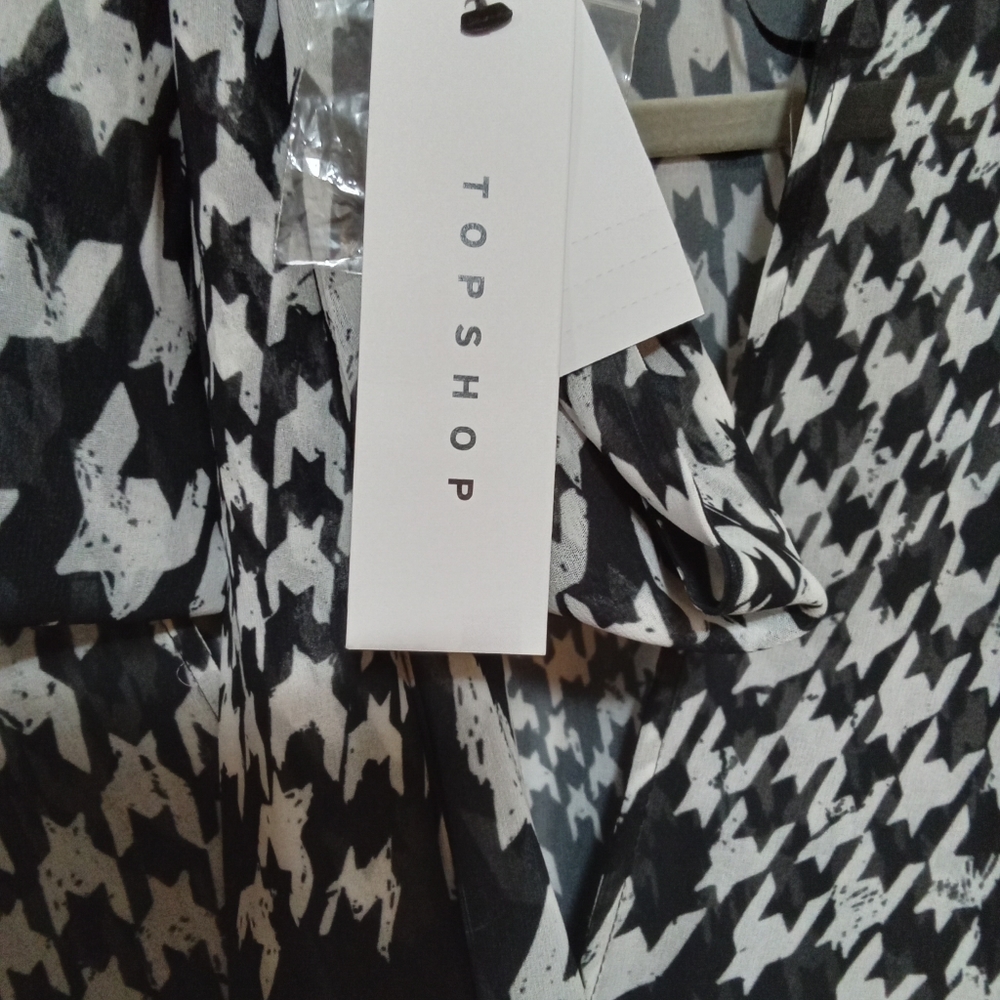 Topshop long pleated skater dress with houndstooth print size 12